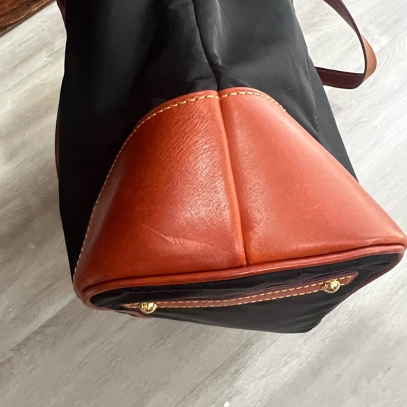 Dooney & Bourke large tote - Picture 7 of 16